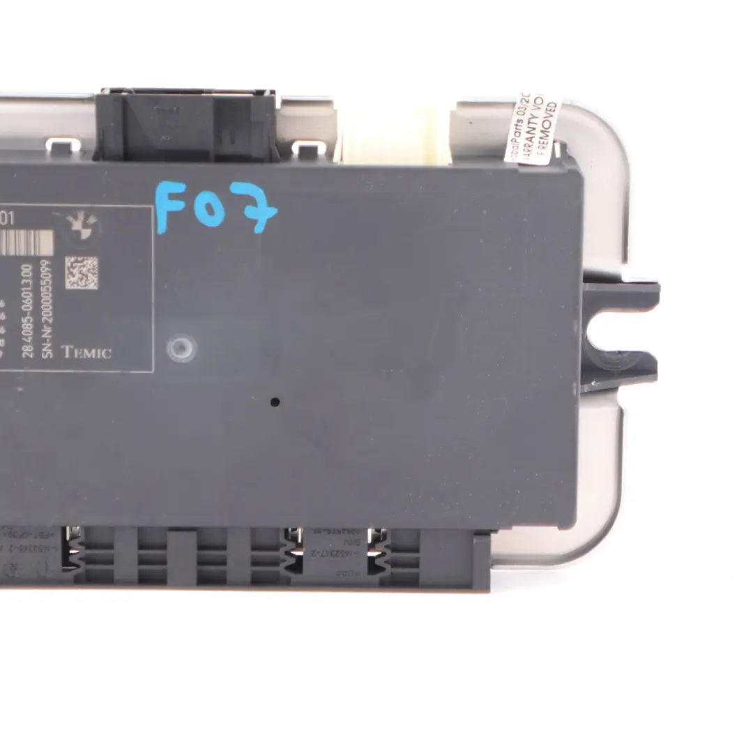 Fußraum leuchte Modul Steuergerät ECU FRM3 9273630 für BMW F13 mit Teilenummer 9225711 BMW F13 Fußraum leuchte Modul Steuergerät ECU FRM3 9273630 - SKU 9225711 - Teilenummer 9225711