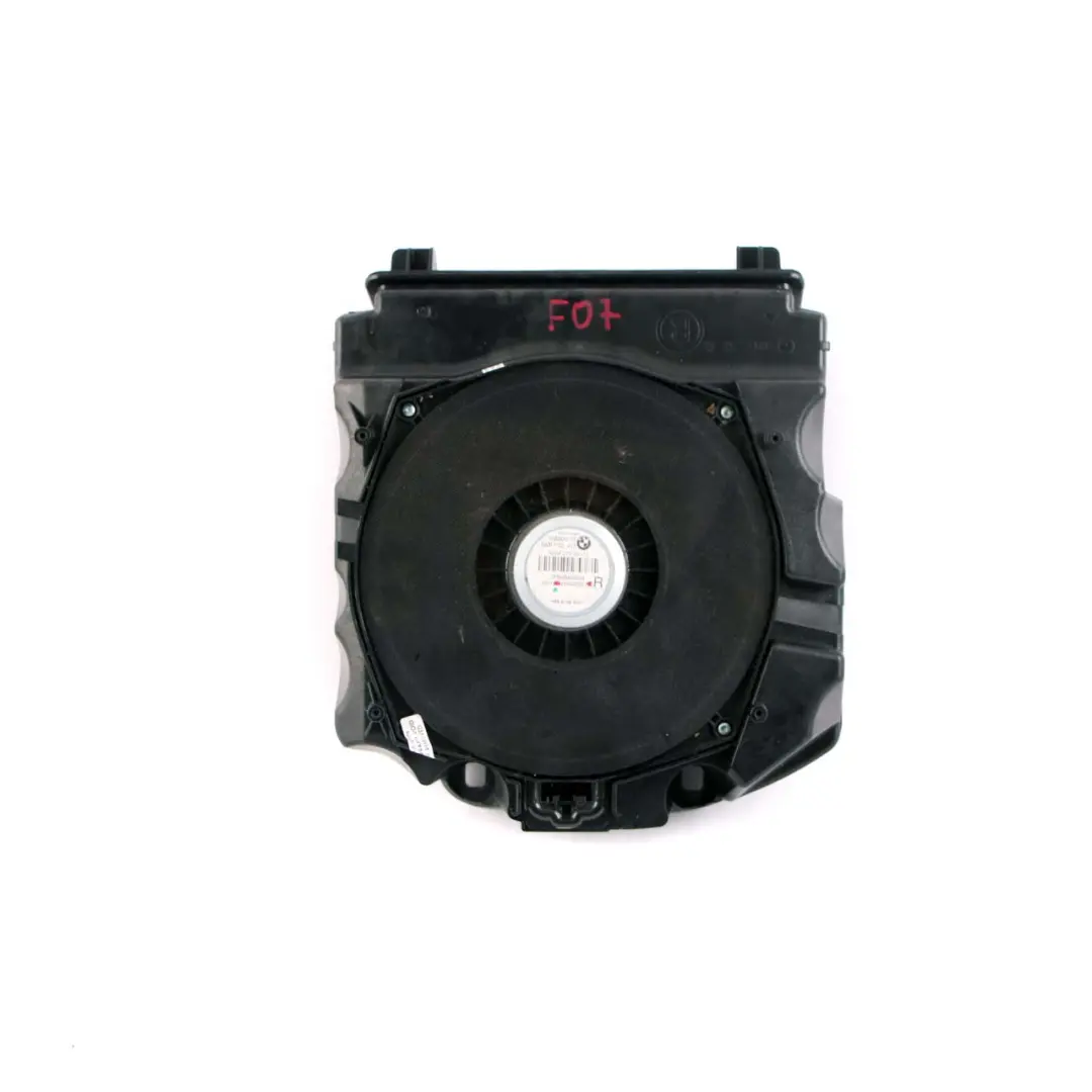 Unité stéréo avec haut parleur central droit 9164582 pour BMW F07 à propos du numéro de pièce 9225830 BMW F07 Unité stéréo avec haut parleur central droit 9164582 - SKU 9225830 - Numéro de pièce 9225830