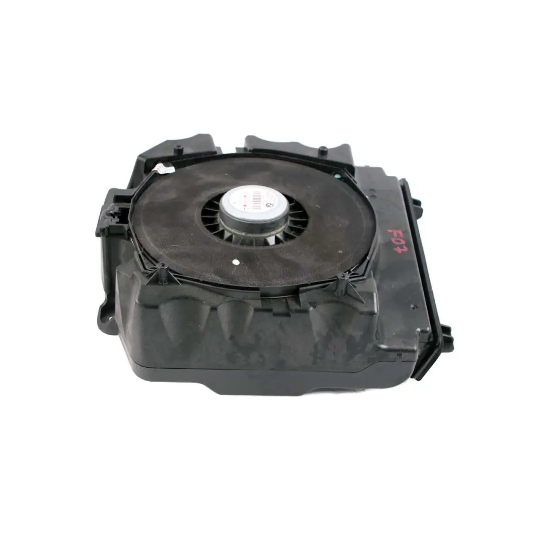 Unité stéréo avec haut parleur central gauche 9164581 pour BMW F07 à propos du numéro de pièce 9225831 BMW F07 Unité stéréo avec haut parleur central gauche 9164581 - SKU 9225831 - Numéro de pièce 9225831