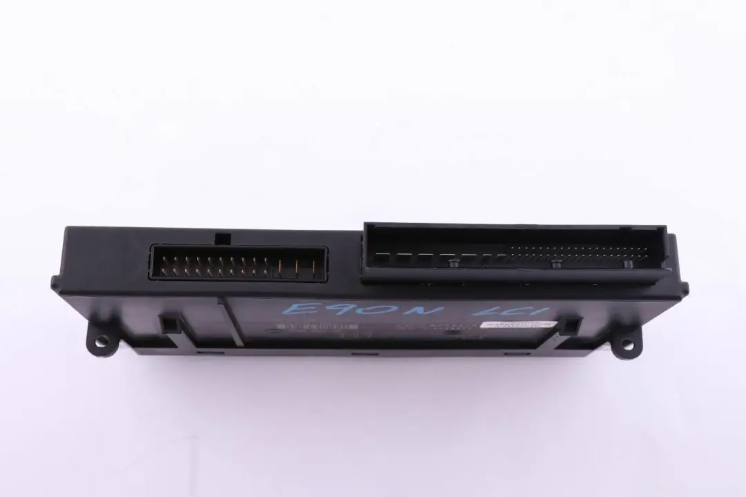 Modulo controllo corpo scatola giunzione H1 PL2RR JBBFE IIIR per BMW E90 con numero di parte 9226328 BMW E90 Modulo controllo corpo scatola giunzione H1 PL2RR JBBFE IIIR - SKU 9226328 - Numero di parte 9226328