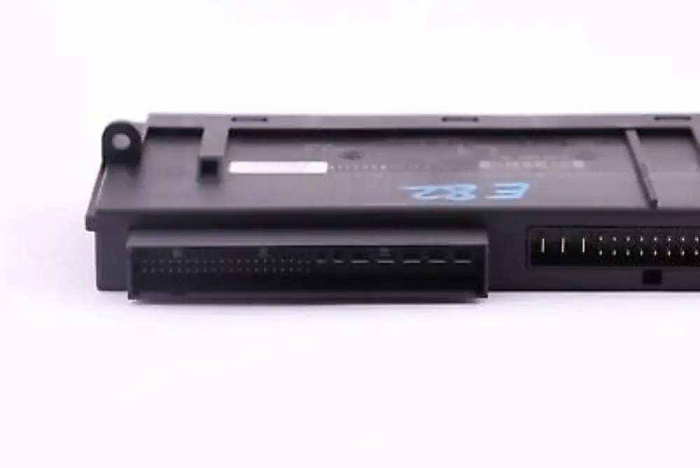 ECU Modulo de Control Cuerpo Caja de Conexiones L1 PL2RR JBBFE para BMW E82 con número de pieza 9227178 BMW E82 ECU Modulo de Control Cuerpo Caja de Conexiones L1 PL2RR JBBFE - SKU 9227178 - Número de pieza 9227178