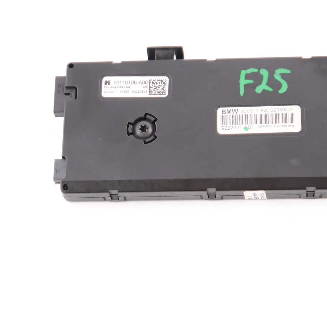 Antena Diversity Trasera Amplificador Unidad Módulo 868 MHZ para BMW X3 F25 con número de pieza 9227771 BMW X3 F25 Antena Diversity Trasera Amplificador Unidad Módulo 868 MHZ - SKU 9227771 - Número de pieza 9227771