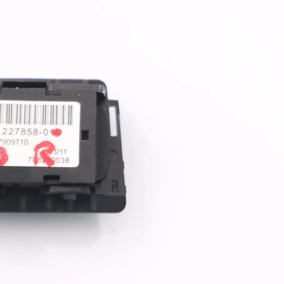 Interrupteur de siège BMW F06 F12 F33 Bouton de contrôle avant droit pour à propos du numéro de pièce 9227858 Interrupteur de siège BMW F06 F12 F33 Bouton de contrôle avant droit - SKU 9227858 - Numéro de pièce 9227858