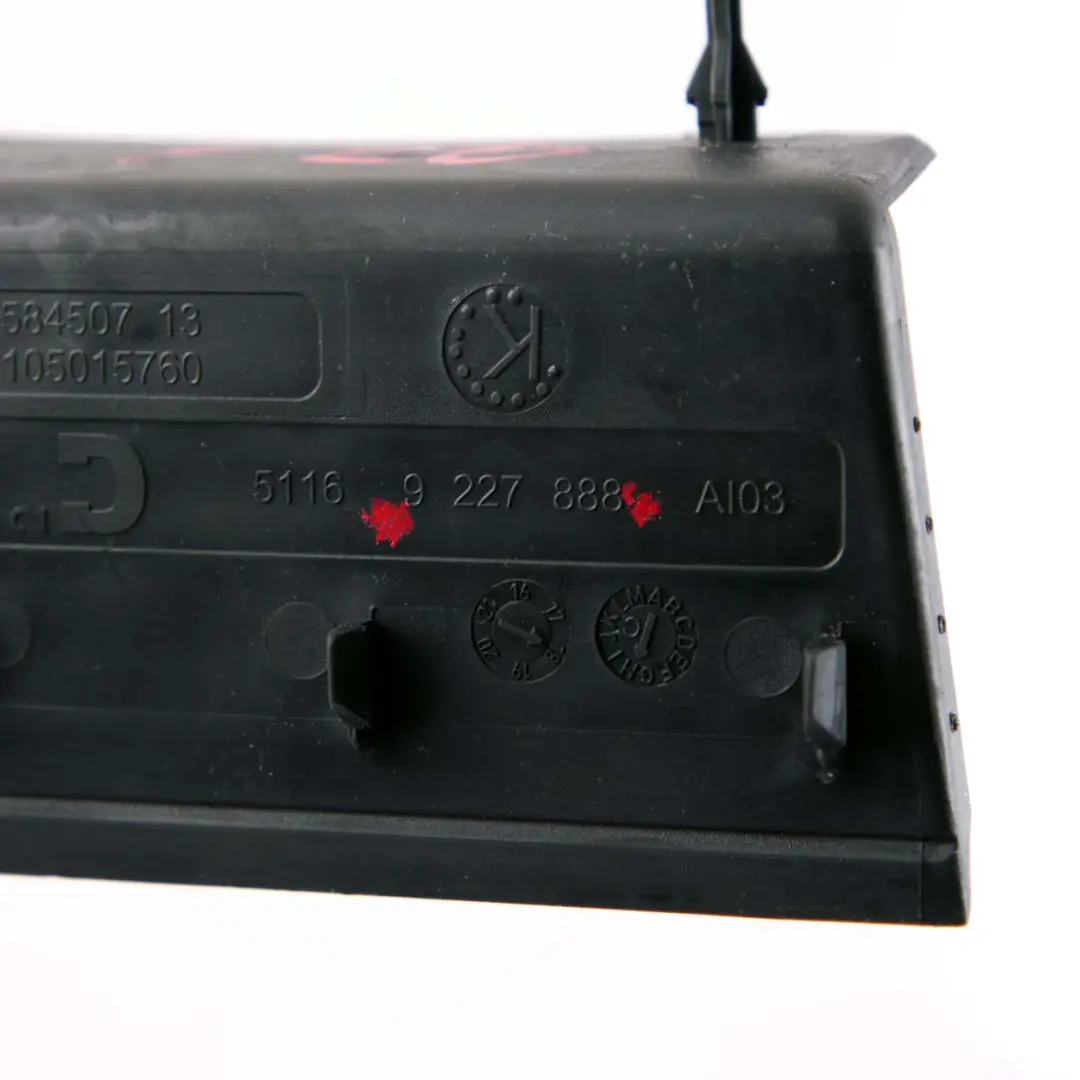 Caucho Insertar Oddments Bandeja Consola Central Trasera para BMW F20 F30 F87 con número de pieza 9227888 BMW F20 F30 F87 Caucho Insertar Oddments Bandeja Consola Central Trasera - SKU 9227888 - Número de pieza 9227888