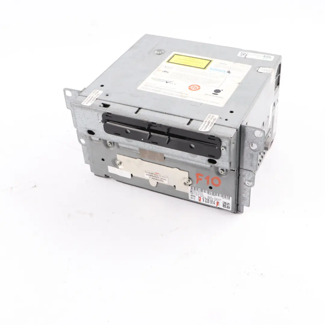 Radio reproductor CD BMW F10 F11 F13 principal navegación satélite ECE para con número de pieza 9228914 Radio reproductor CD BMW F10 F11 F13 principal navegación satélite ECE - SKU 9228914 - Número de pieza 9228914