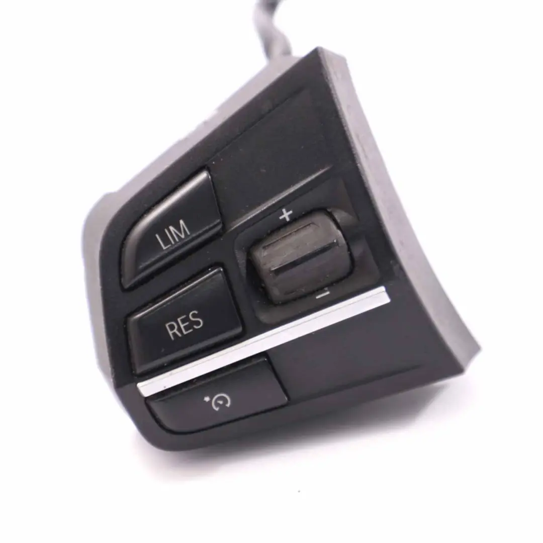 Interruttore Al Volante Comanmultifunzione per BMW F01 F07 LCI F10 F11 con numero di parte 9229480 BMW F01 F07 LCI F10 F11 Interruttore Al Volante Comanmultifunzione - SKU 9229480-3 - Numero di parte 9229480