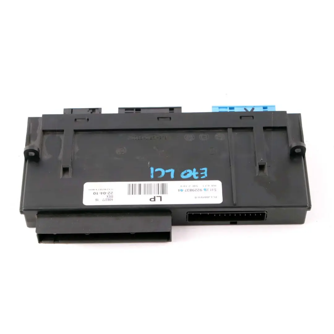 Moduł Komfortu Skrzynka PL4 JBBFE III do BMW X5 E70 LCI o numerze 9229837 BMW X5 E70 LCI Moduł Komfortu Skrzynka PL4 JBBFE III - SKU 9229837 - Numer Części 9229837