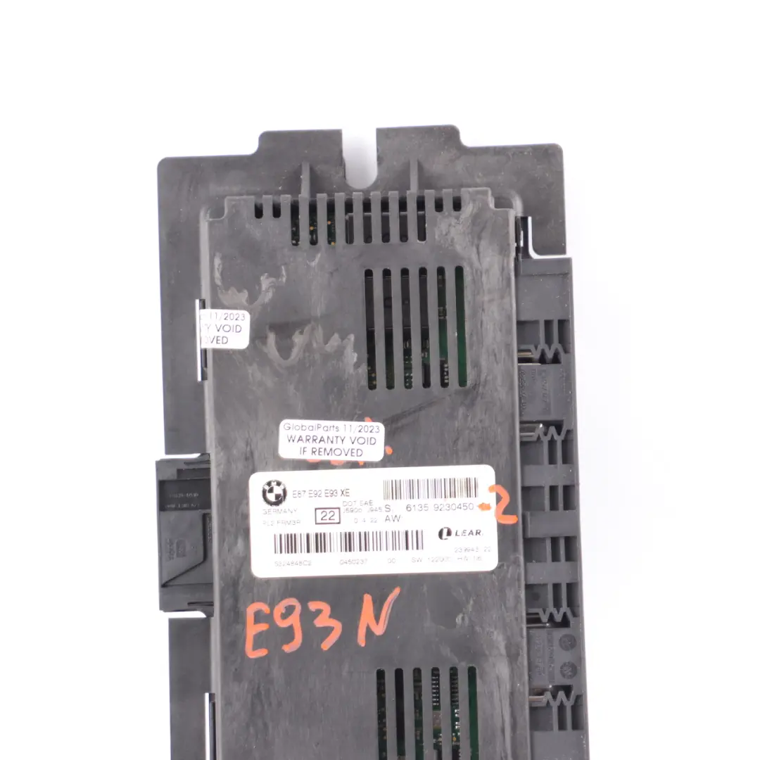 Footwell Luz Unidad de Control Módulo Lear FRM3R PL2 para BMW E93 LCI con número de pieza 9230450 BMW E93 LCI Footwell Luz Unidad de Control Módulo Lear FRM3R PL2 - SKU 9230450-2 - Número de pieza 9230450