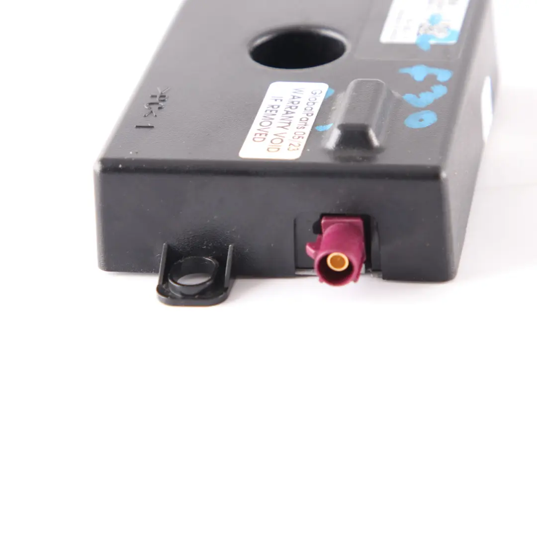 Antenna Amplifier BMW F20 F21 F22 F30 F31 F32 Back-Up Control Unit to with Part number 9230911 Antenna Amplifier BMW F20 F21 F22 F30 F31 F32 Back-Up Control Unit - SKU 9230911-2 - Part number 9230911