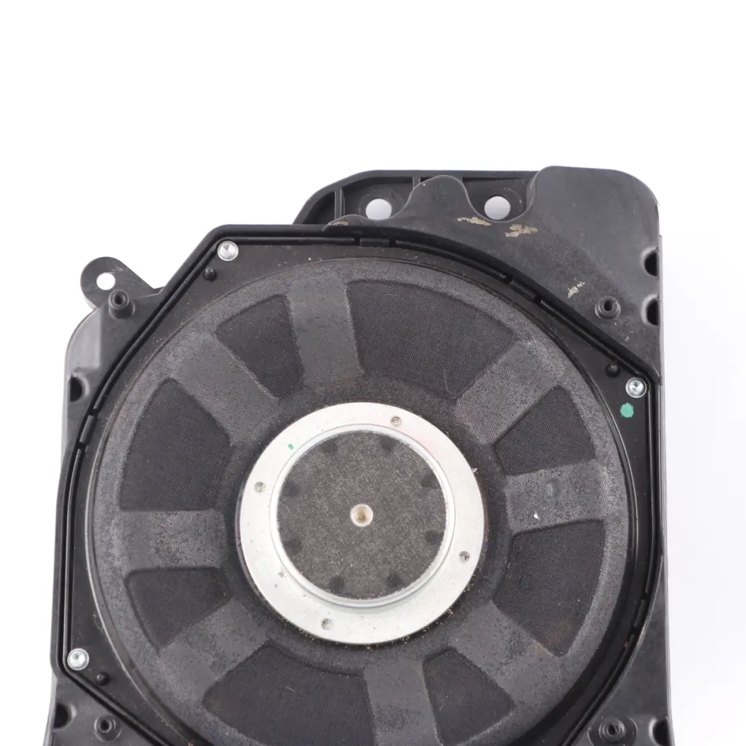 Basse Centrale Gauche Hi-Fi Haut-parleur Harman Kardon pour BMW F20 F21 F22 à propos du numéro de pièce 9232125 BMW F20 F21 F22 Basse Centrale Gauche Hi-Fi Haut-parleur Harman Kardon - SKU 9232125-1 - Numéro de pièce 9232125