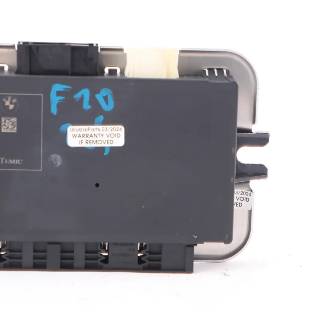 Footwell Light Control Unit Module ECU FRM III to BMW F10 with Part number 9236461 BMW F10 Footwell Light Control Unit Module ECU FRM III - SKU 9236461 - Part number 9236461