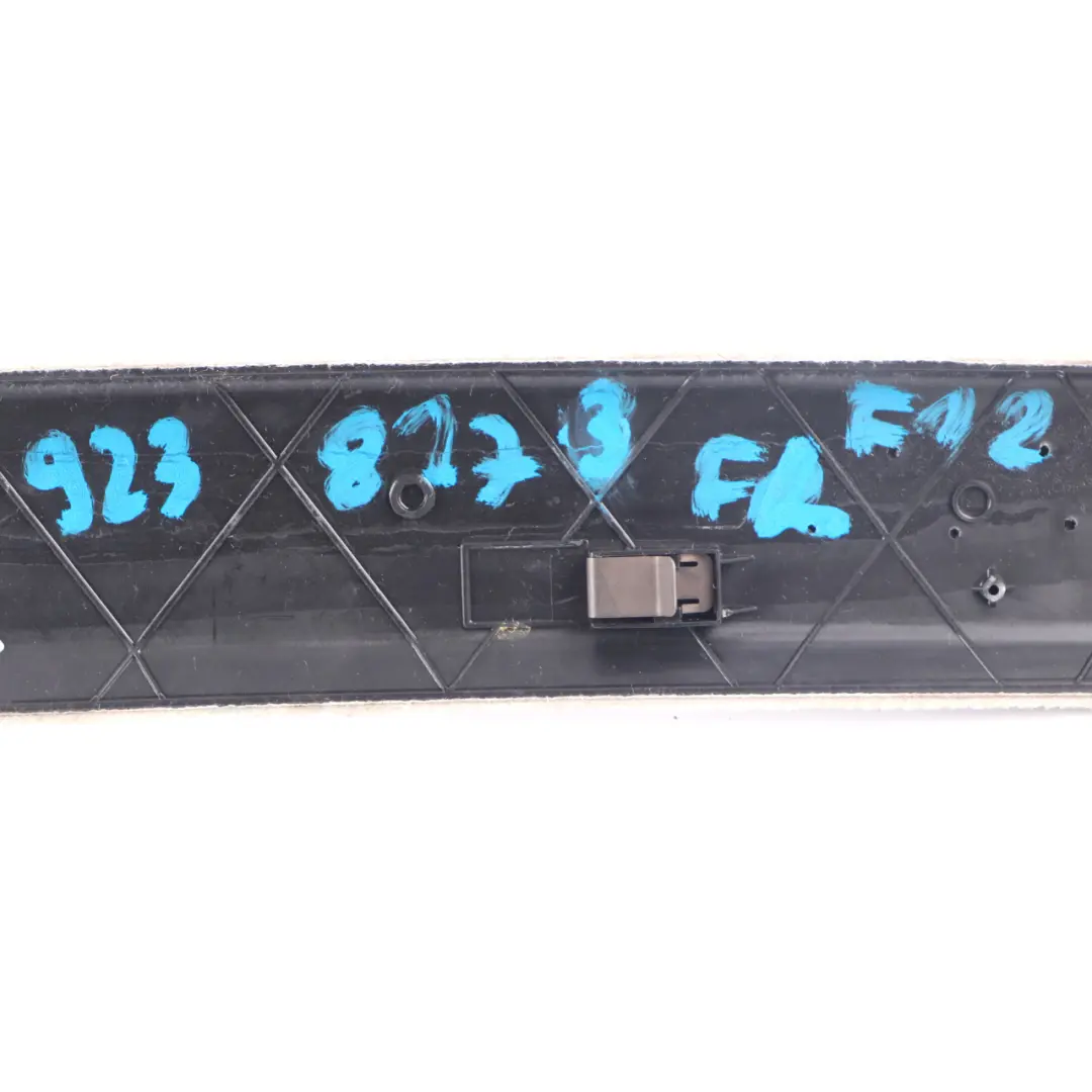 Panel Moldura Consola Central Delantero Izquierdo Oyster 9197333 para BMW F06 F12 F13 con número de pieza 9238173 BMW F06 F12 F13 Panel Moldura Consola Central Delantero Izquierdo Oyster 9197333 - SKU 9238173 - Número de pieza 9238173