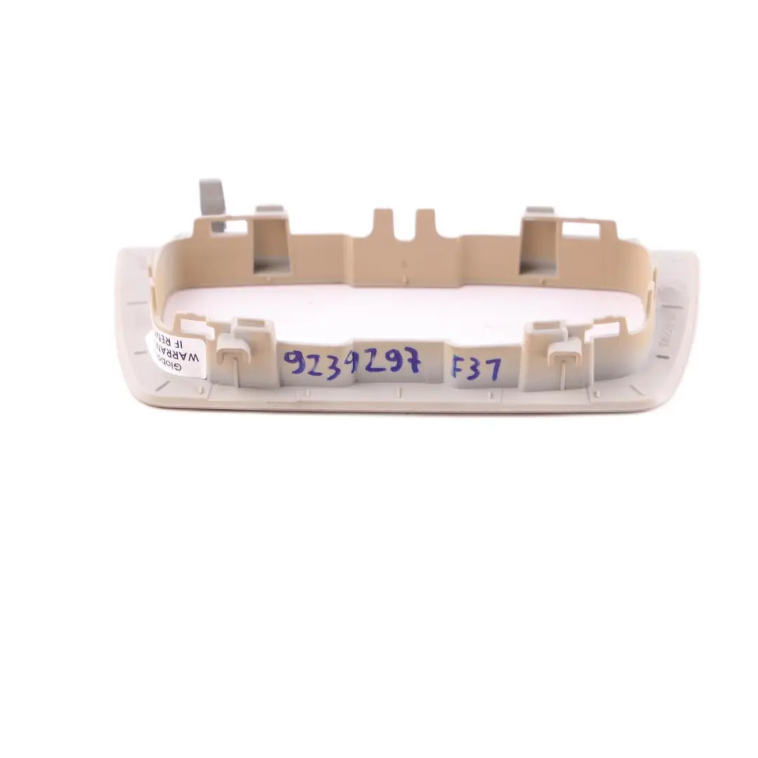 Coprifaro BMW F30 F31 F32 Surround Trim Light Venetobeige 9218531 per con numero di parte 9239297 Coprifaro BMW F30 F31 F32 Surround Trim Light Venetobeige 9218531 - SKU 9239297 - Numero di parte 9239297