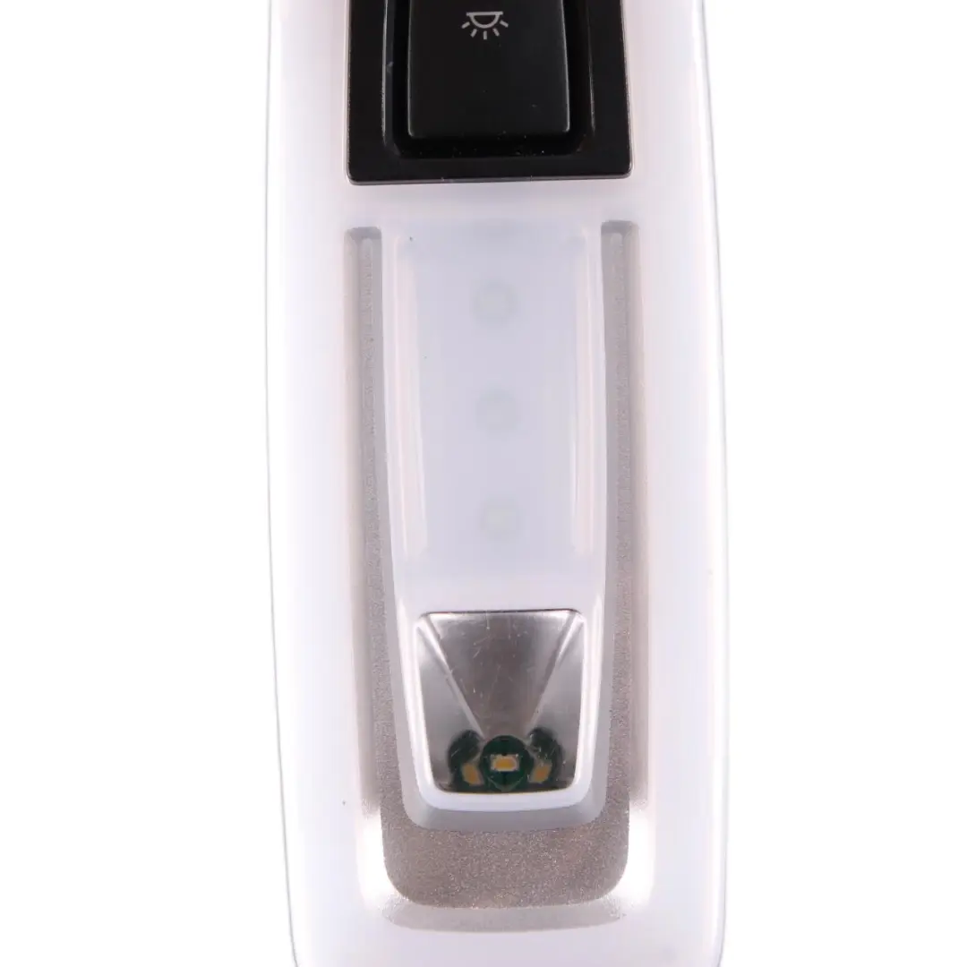 Lampada di lettura Luce interna del tetto posteriore per BMW F31 con numero di parte 9239405 BMW F31 Lampada di lettura Luce interna del tetto posteriore - SKU 9239405 - Numero di parte 9239405