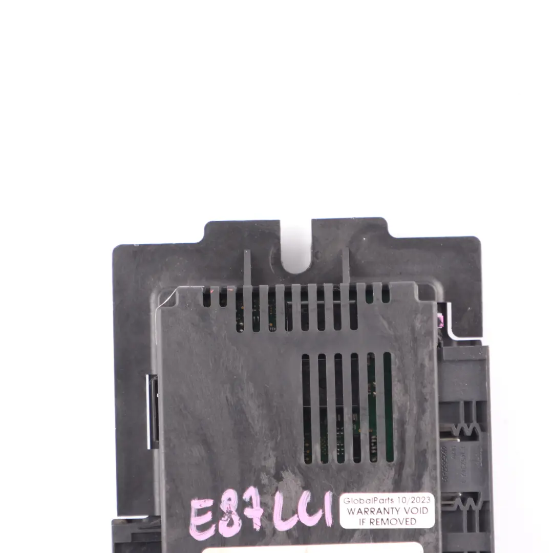 ECU Footwell Light Module BASIS PL2 FRM3R Lear to BMW E87 LCI with Part number 9240527 BMW E87 LCI ECU Footwell Light Module BASIS PL2 FRM3R Lear - SKU 9240527-2 - Part number 9240527