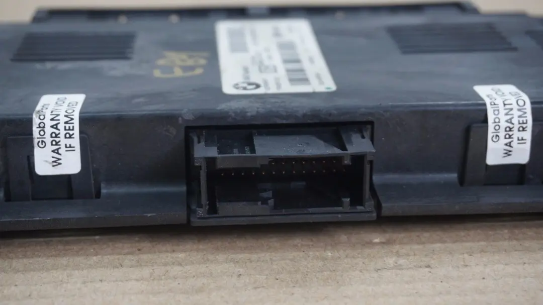 Footwell ECU Light Control Module MAX Kuester FRM3R PL2 to BMW 1 Series E81 with Part number 61359240534 BMW 1 Series E81 Footwell ECU Light Control Module MAX Kuester FRM3R PL2 - SKU 9240534 - Part number 61359240534