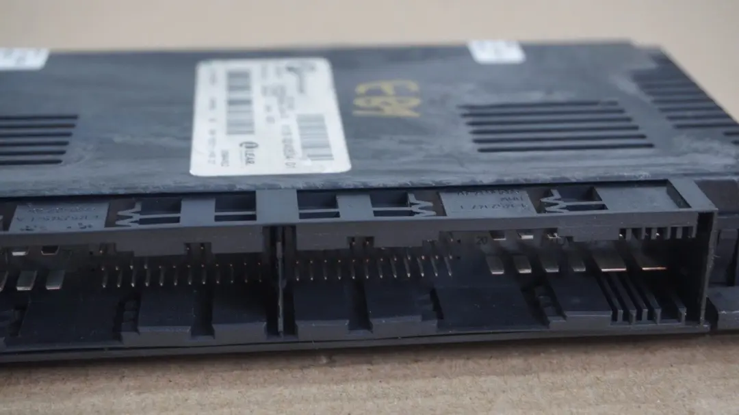 Footwell ECU Light Control Module MAX Kuester FRM3R PL2 to BMW 1 Series E81 with Part number 61359240534 BMW 1 Series E81 Footwell ECU Light Control Module MAX Kuester FRM3R PL2 - SKU 9240534 - Part number 61359240534