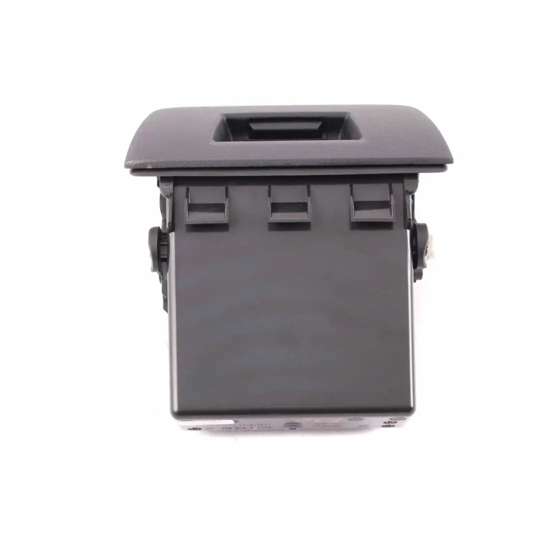 Cruscotto lato guida scomparto box pieghevole per BMW F30 F31 F32 F33 con numero di parte 9240633 BMW F30 F31 F32 F33 Cruscotto lato guida scomparto box pieghevole - SKU 9240633 - Numero di parte 9240633