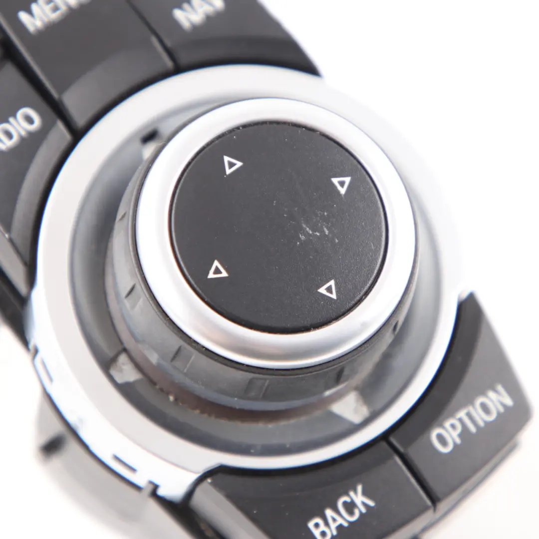 Interrupteur Contrôleur de boutons multifonctions 9240956 pour BMW E87 E90 LCI à propos du numéro de pièce 9249439 BMW E87 E90 LCI Interrupteur Contrôleur de boutons multifonctions 9240956 - SKU 9240956-2 - Numéro de pièce 9249439