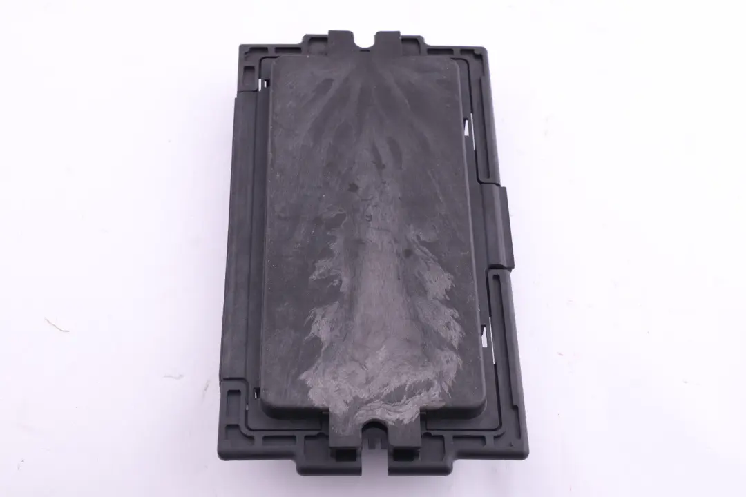 Brose Footwell Light Module Control Unit ECU FRM3R to BMW 3 Series E92 Max with Part number 9241008 BMW 3 Series E92 Max Brose Footwell Light Module Control Unit ECU FRM3R - SKU 9241008 - Part number 9241008