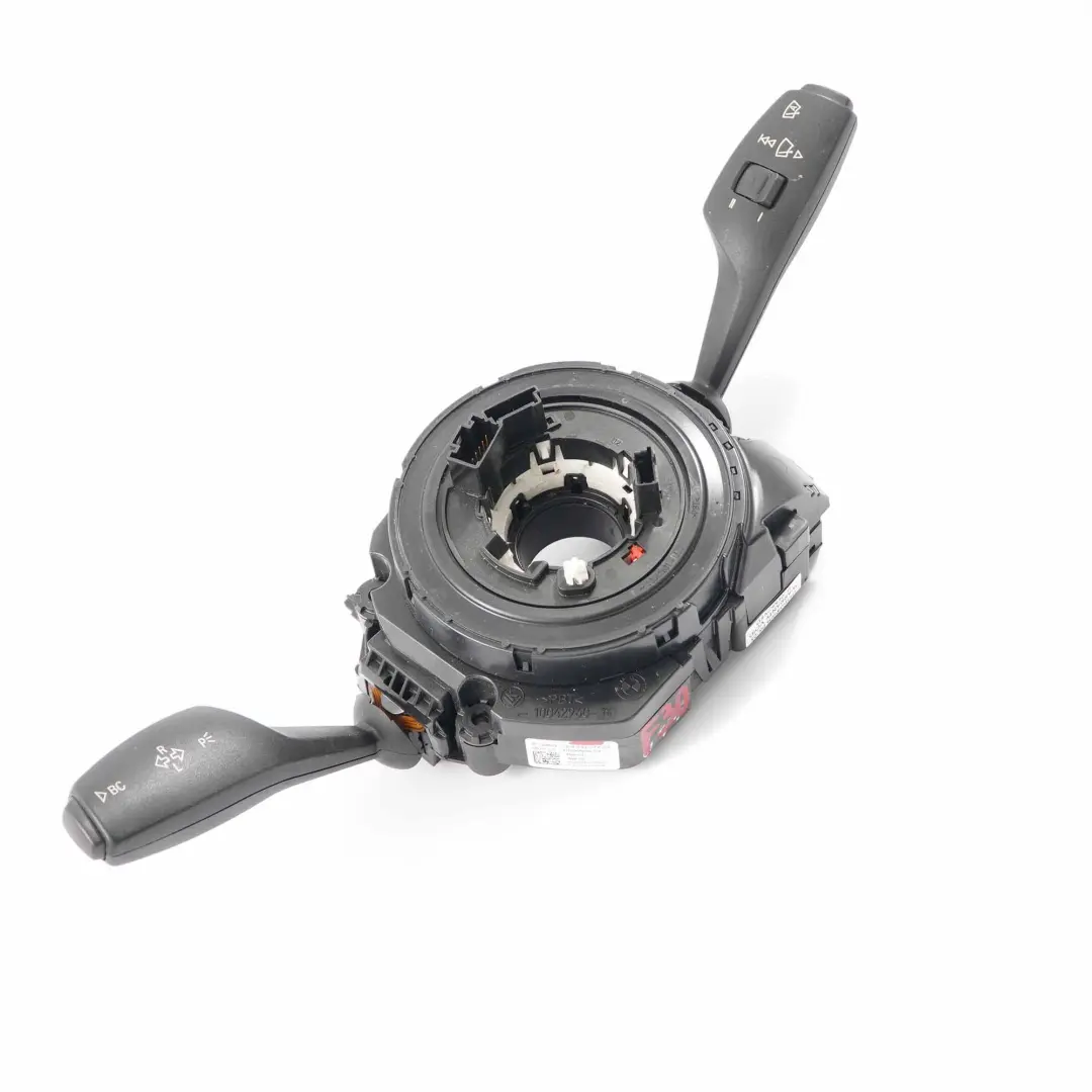 Manetki Czujnik Przełącznik Sterowania Kierownicy do BMW F22 F23 F30 o numerze 9242274 BMW F22 F23 F30 Manetki Czujnik Przełącznik Sterowania Kierownicy - SKU 9242274 - Numer Części 9242274