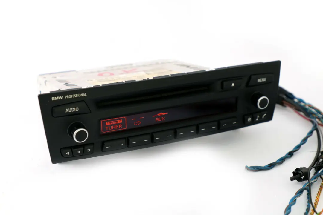 Professional CD Radio do E81 E87 E90 E91 LCI o numerze 9243922 E81 E87 E90 E91 LCI Professional CD Radio - SKU 9243922 - Numer Części 9243922