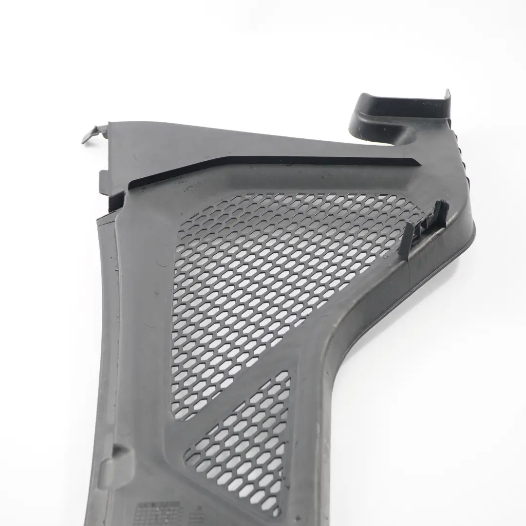 Front Windscreen Wiper Cover Right Side to BMW X5 X6 F15 F16 with Part number 9245594 BMW X5 X6 F15 F16 Front Windscreen Wiper Cover Right Side - SKU 9245594 - Part number 9245594