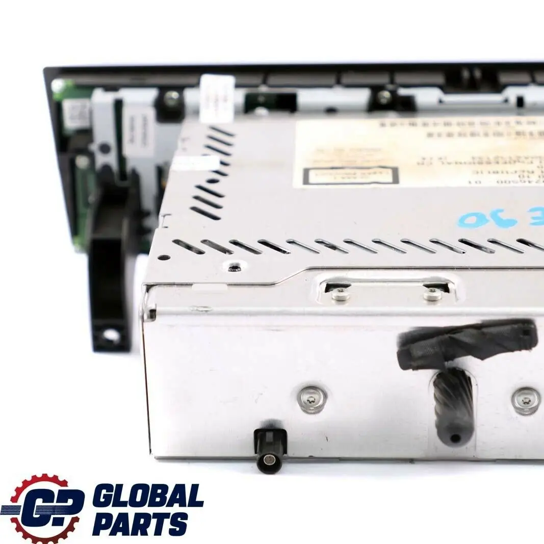 Radioodtwarzacz Radio Professional CD do BMW E81 E87 E91 E92 o numerze 9246500 BMW E81 E87 E91 E92 Radioodtwarzacz Radio Professional CD - SKU 9246500 - Numer Części 9246500