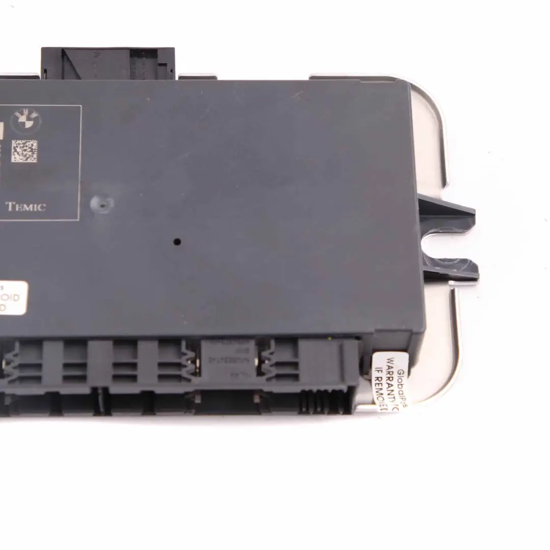 Light Control Footwell Module ECU Unit FRM3 to BMW 5 Series F10 with Part number 9247062 BMW 5 Series F10 Light Control Footwell Module ECU Unit FRM3 - SKU 9247062 - Part number 9247062