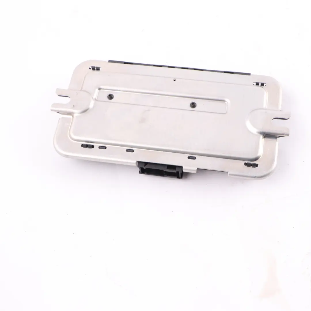 Footwell Light Module Control Unit ECU FRM3 to BMW X3 F25 with Part number 9247067 BMW X3 F25 Footwell Light Module Control Unit ECU FRM3 - SKU 9247067 - Part number 9247067