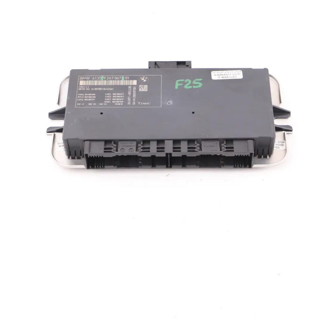 Footwell Light Module Control Unit ECU FRM3 to BMW X3 F25 with Part number 9247067 BMW X3 F25 Footwell Light Module Control Unit ECU FRM3 - SKU 9247067 - Part number 9247067