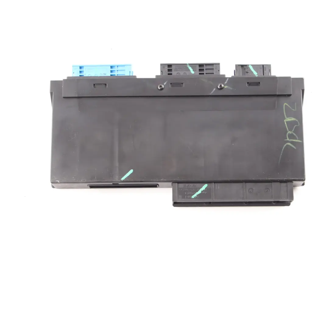 Body Control Unit Module Junction Box ECU to BMW X5 E70 X6 E71 with Part number 9247465 BMW X5 E70 X6 E71 Body Control Unit Module Junction Box ECU - SKU 9247465 - Part number 9247465