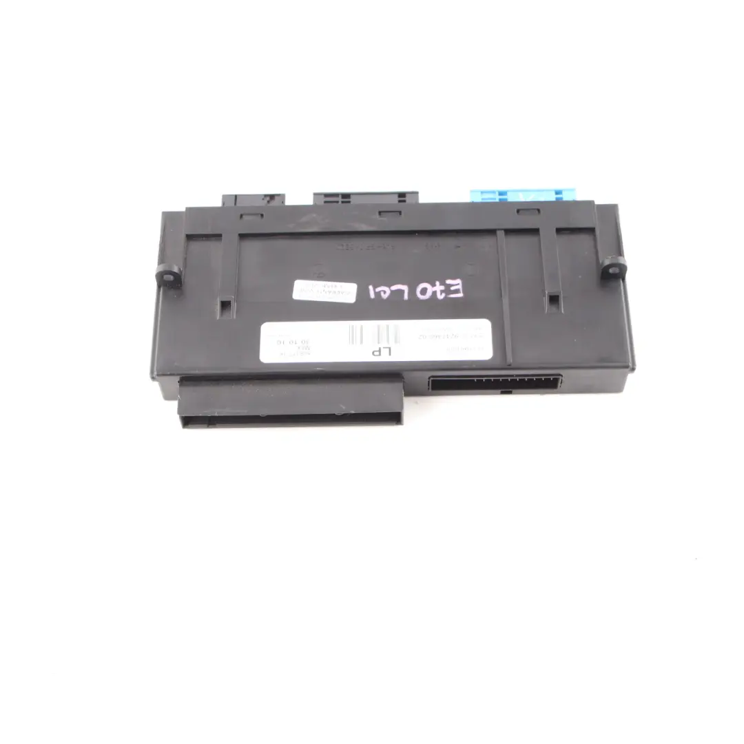 Body Control Unit Module Junction Box ECU to BMW X5 E70 X6 E71 with Part number 9247465 BMW X5 E70 X6 E71 Body Control Unit Module Junction Box ECU - SKU 9247465 - Part number 9247465