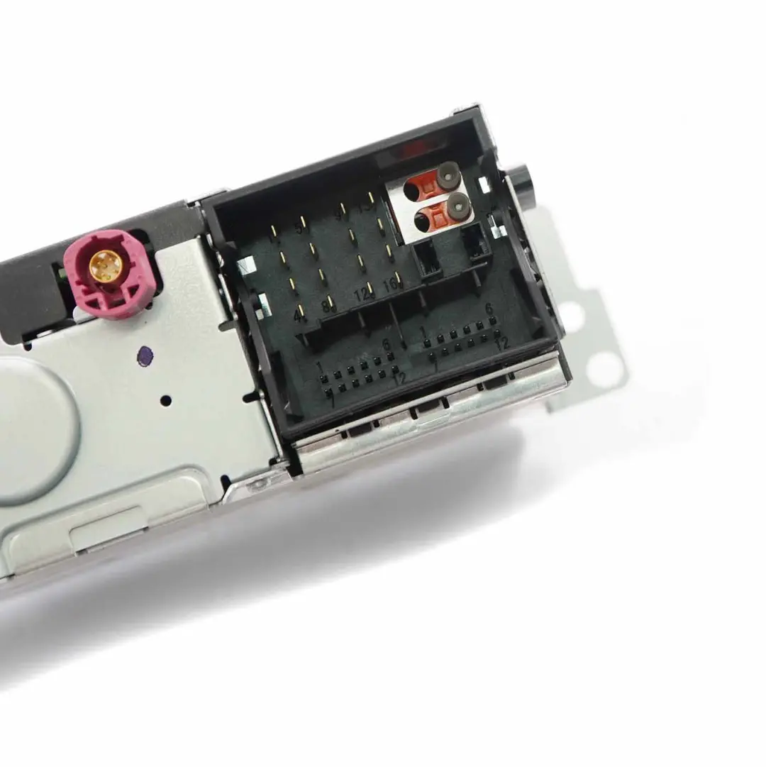 Radio Champ 2 Alpine do BMW F10 F20 F30 o numerze 9248361 BMW F10 F20 F30 Radio Champ 2 Alpine - SKU 9248361 - Numer Części 9248361