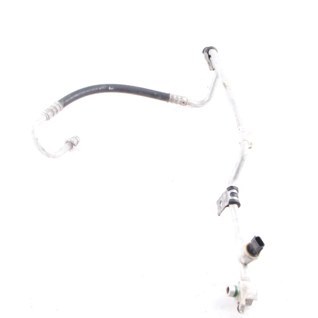 Conditioning Pipe Renault Trafic 3 Vivaro B Refrigerant Hose Line to Air with Part number 924907582R Air Conditioning Pipe Renault Trafic 3 Vivaro B Refrigerant Hose Line - SKU 924907582R - Part number 924907582R