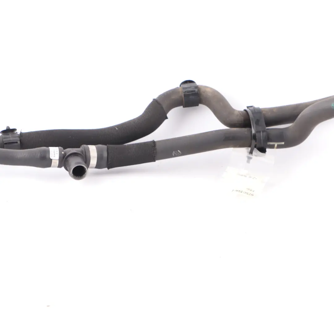 Wąż Płynu Chłodzącego 9250566 do BMW F40 F45 X1 F48 Mini F54 F55 F56 o numerze 9250564 BMW F40 F45 X1 F48 Mini F54 F55 F56 Wąż Płynu Chłodzącego 9250566 - SKU 9250564-1 - Numer Części 9250564