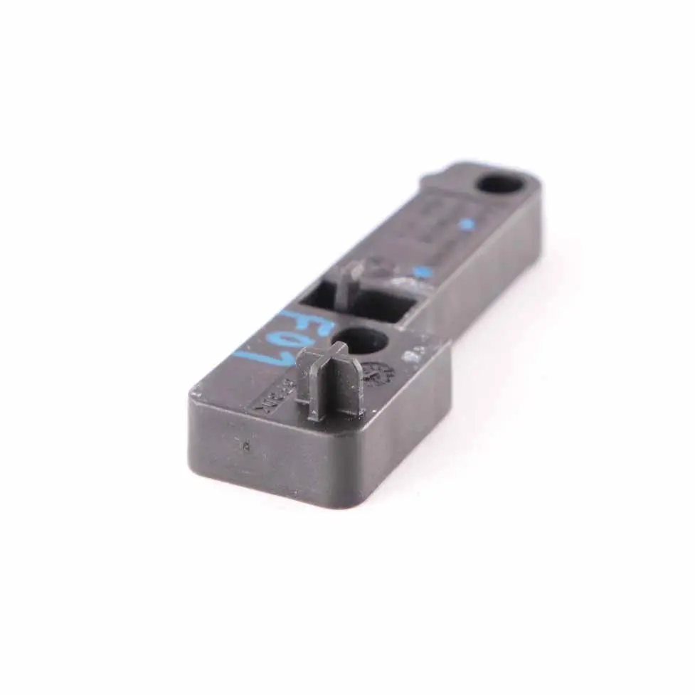  Support D'Autoradio BMW F10 F11 Entretoise Unité Navigation Avant Gauche - SKU 9250691 - Numéro de pièce 9250691