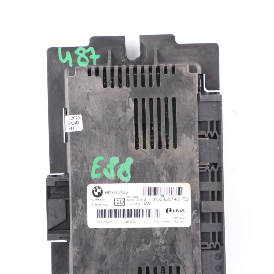 Modulo Vano Piedi Centralina Base PL2 FRM3R 6135 per BMW E82 con numero di parte 9251487 BMW E82 Modulo Vano Piedi Centralina Base PL2 FRM3R 6135 - SKU 9251487-1 - Numero di parte 9251487