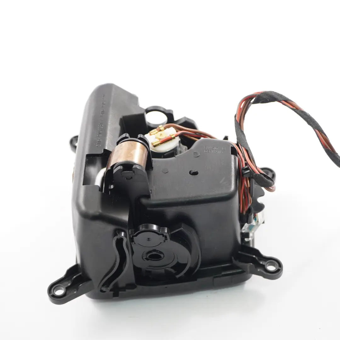  Bandeja BMW F13 Consola Central Bandeja Almacenamiento Enchufe Cuero Negro - SKU 9251822 - Número de pieza 9251822