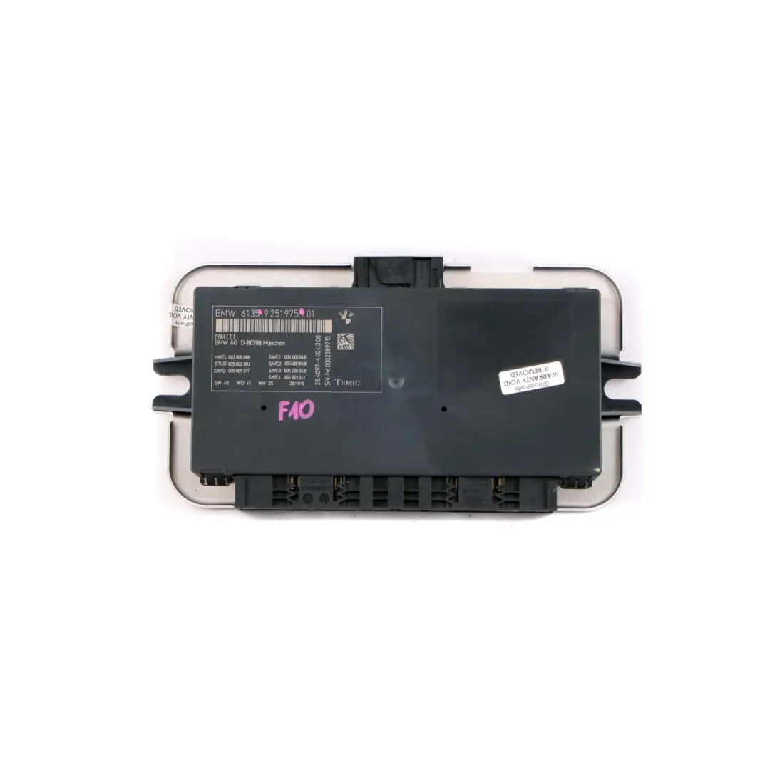 Módulo De Control De Luces Para Pies Unidad ECU FRM3 para BMW F10 con número de pieza 9251975 BMW F10 Módulo De Control De Luces Para Pies Unidad ECU FRM3 - SKU 9251975 - Número de pieza 9251975