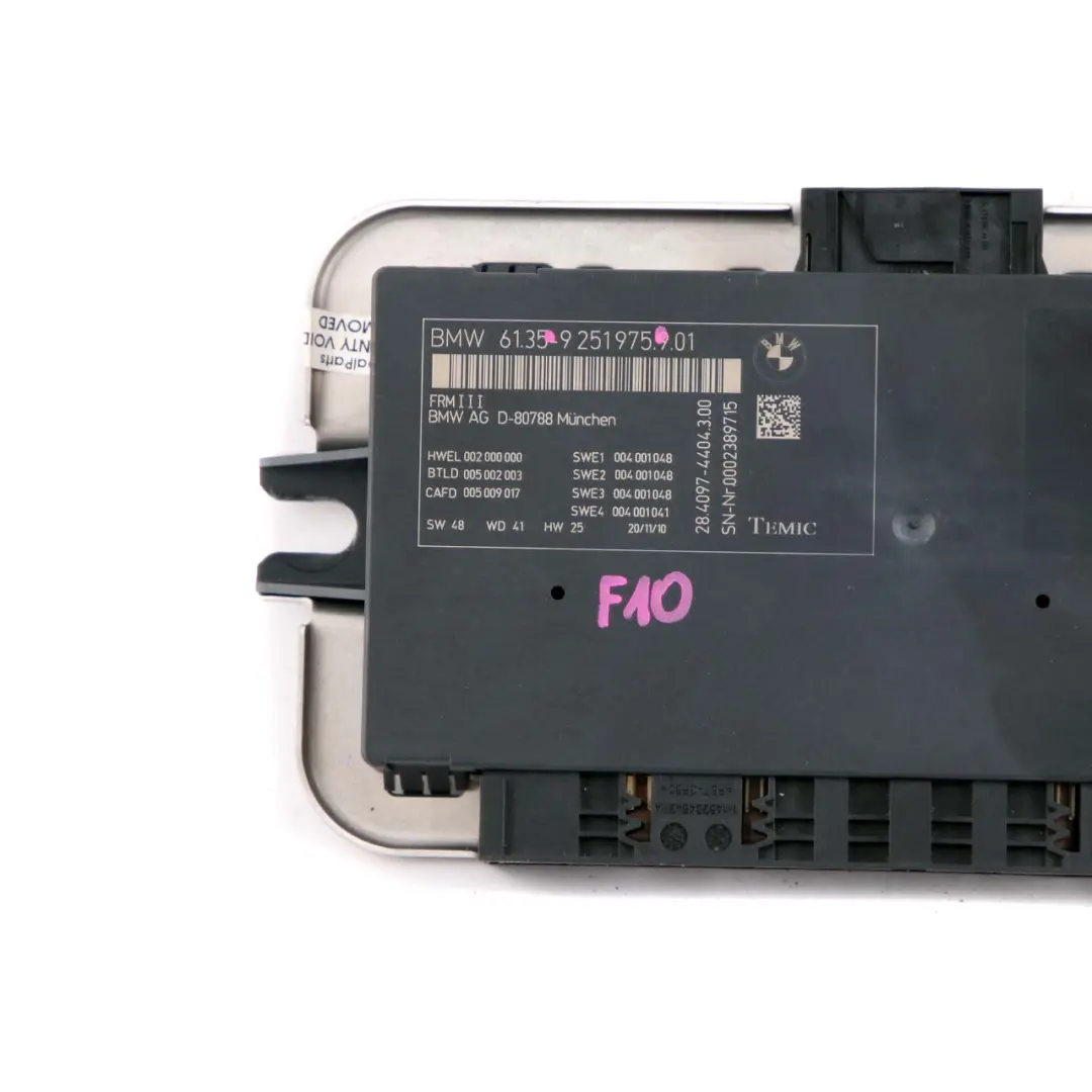 Controllo Luci Vano Piedi Modulo ECU Unità FRM3 per BMW F10 con numero di parte 9251975 BMW F10 Controllo Luci Vano Piedi Modulo ECU Unità FRM3 - SKU 9251975 - Numero di parte 9251975