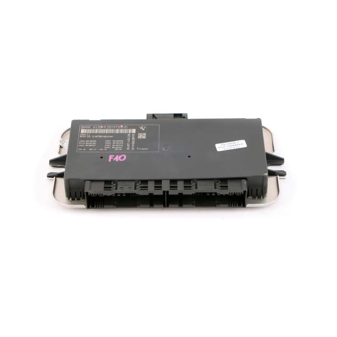 Licht Steuerung Fußraum Modul ECU Einheit FRM3 für BMW F10 mit Teilenummer 9251975 BMW F10 Licht Steuerung Fußraum Modul ECU Einheit FRM3 - SKU 9251975 - Teilenummer 9251975