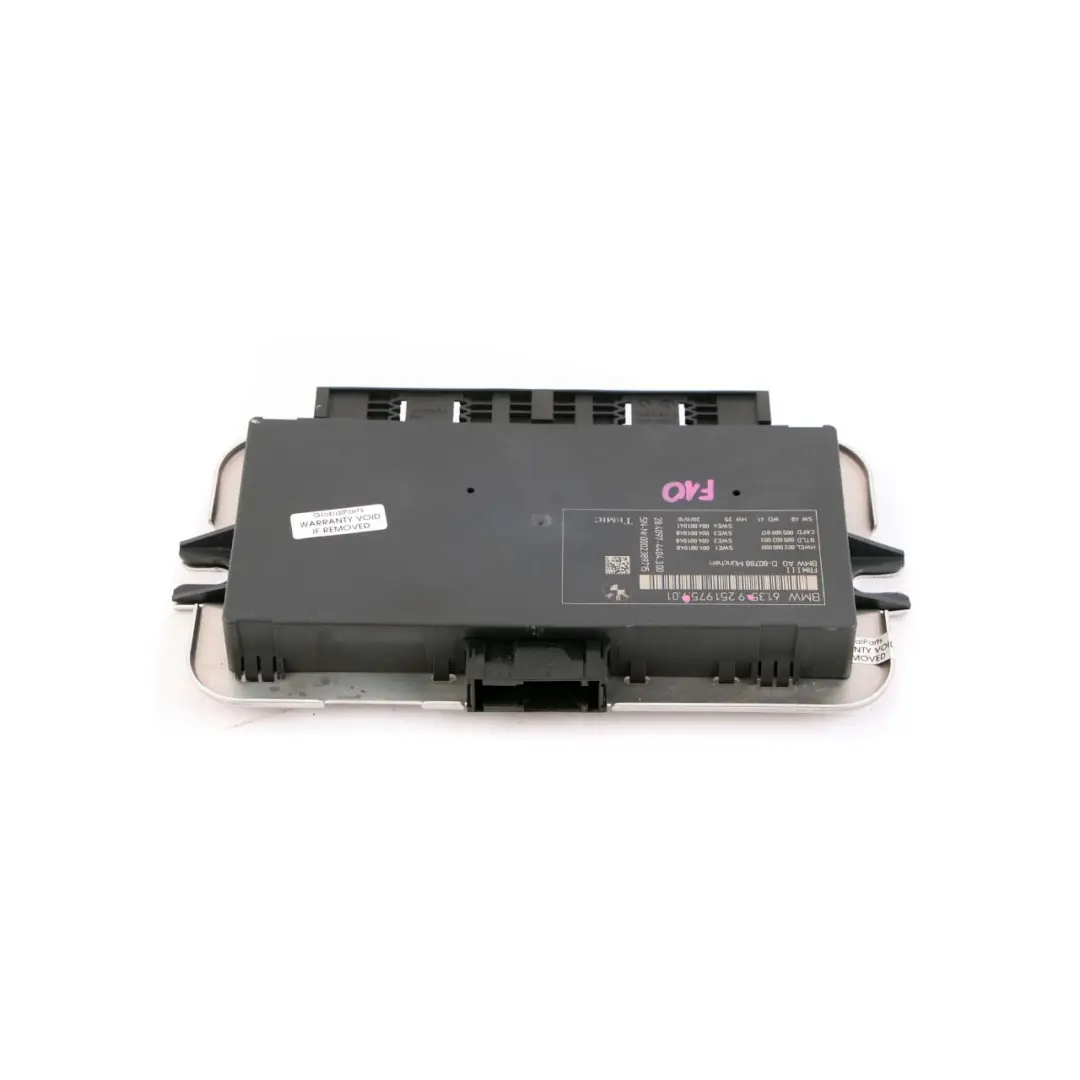Controllo Luci Vano Piedi Modulo ECU Unità FRM3 per BMW F10 con numero di parte 9251975 BMW F10 Controllo Luci Vano Piedi Modulo ECU Unità FRM3 - SKU 9251975 - Numero di parte 9251975