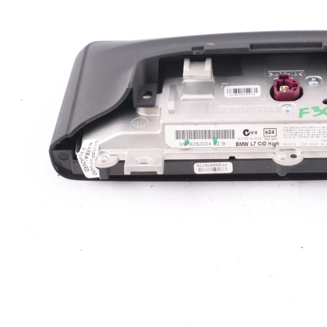 Display Zentrale Anzeige 8,8" Navigation Professional für BMW F30 mit Teilenummer 9252004 BMW F30 Display Zentrale Anzeige 8,8" Navigation Professional - SKU 9252004 - Teilenummer 9252004