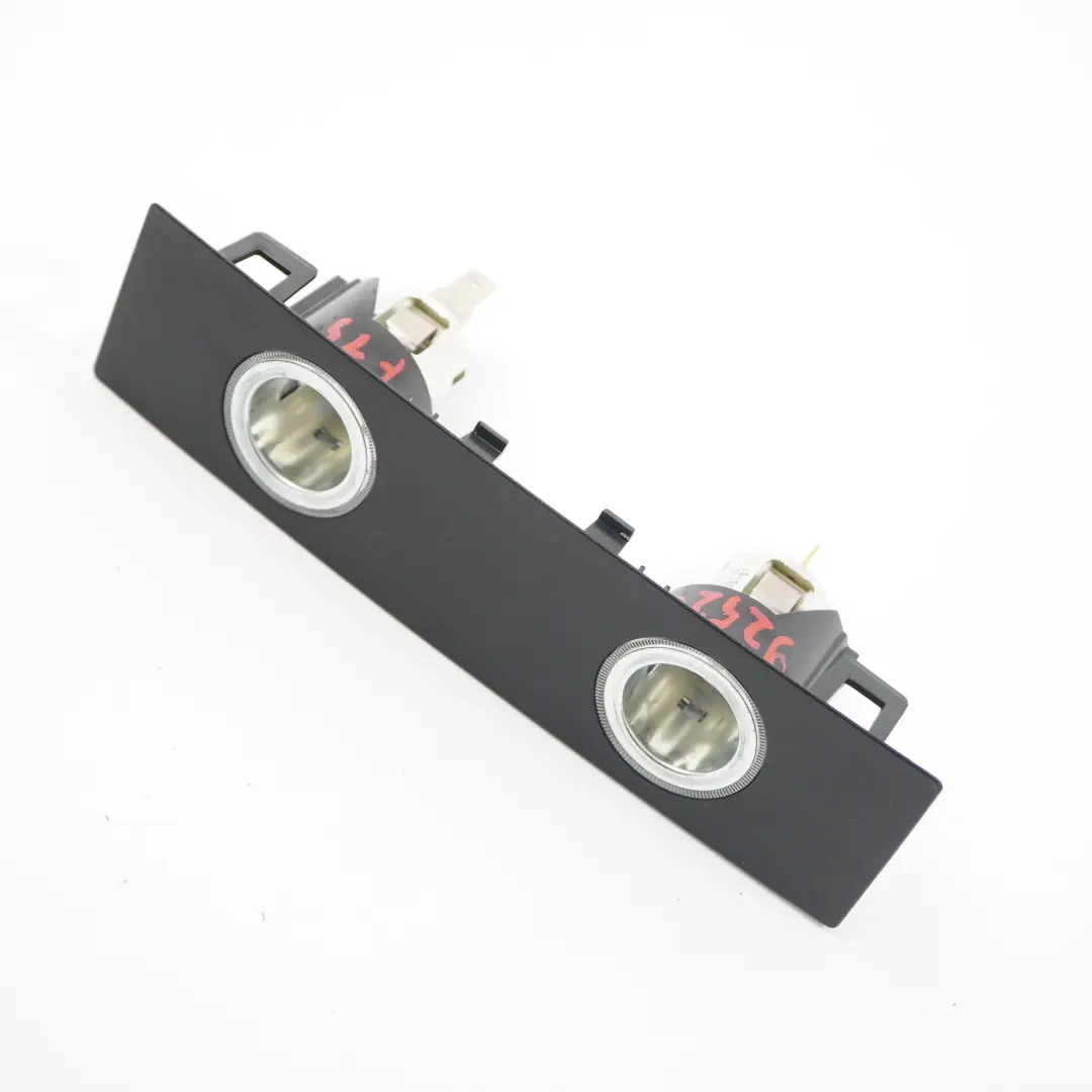  Prises de courant BMW F15 F16 Console arrière Prise 12V - SKU 9252009 - Numéro de pièce 9252009