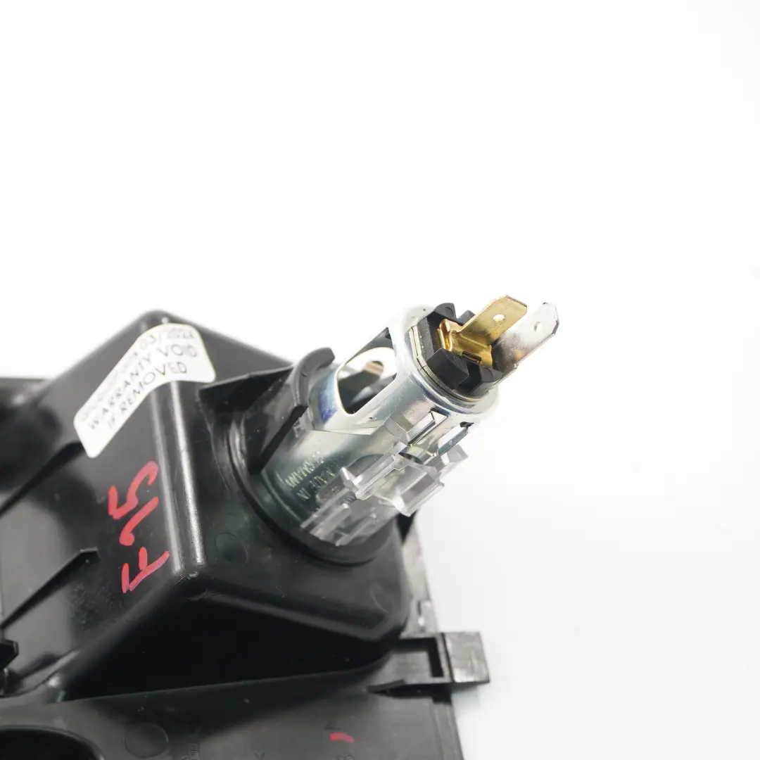 BMW F15 F16 Interior Consola Central Toma 12V - SKU 9252108 - Número de pieza 9252108