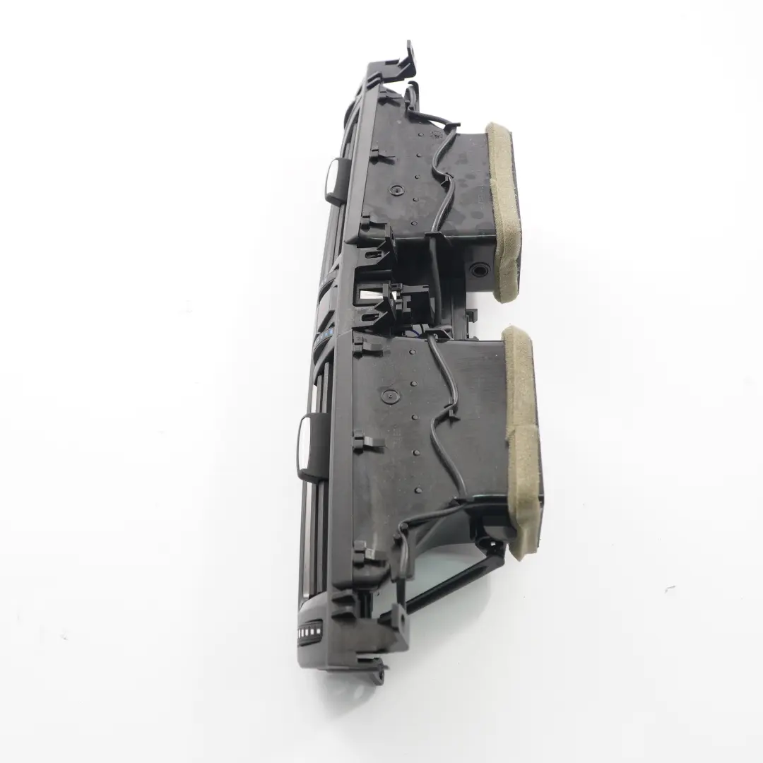 Bocchetta aria fresca Griglia Centro Cruscotto pericolo per BMW X5 F15 con numero di parte 9252648 BMW X5 F15 Bocchetta aria fresca Griglia Centro Cruscotto pericolo - SKU 9252648 - Numero di parte 9252648