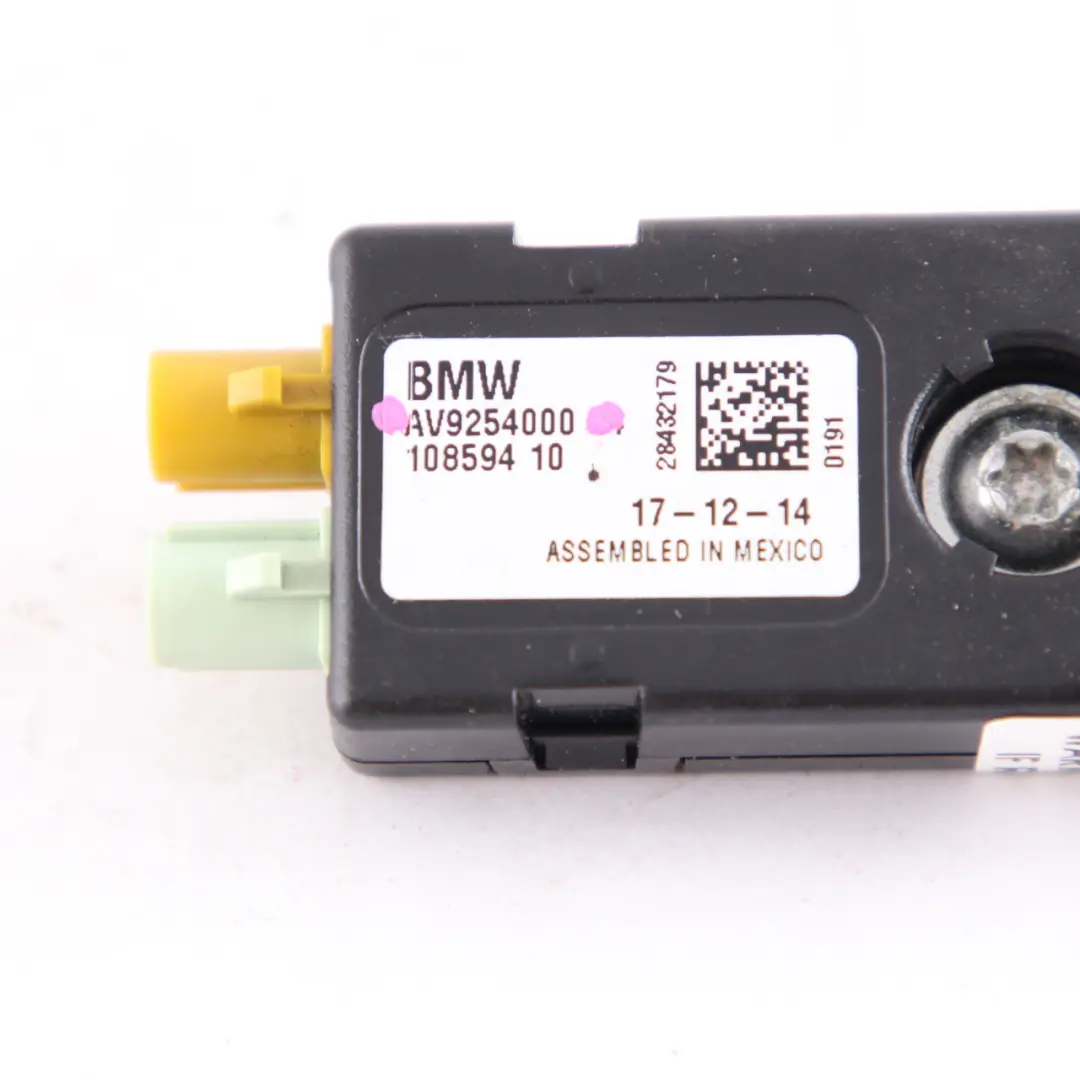 Antenna Amplifier Aerial DAB III to BMW i3 I01 Rear with Part number 9254000 BMW i3 I01 Rear Antenna Amplifier Aerial DAB III - SKU 9254000 - Part number 9254000