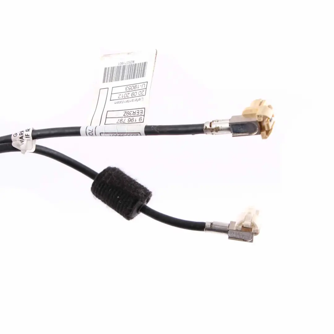 USB Adapter Wiring Cable 850MM to BMW X5 E70 X6 E71 with Part number 9255716 BMW X5 E70 X6 E71 USB Adapter Wiring Cable 850MM - SKU 9255716 - Part number 9255716