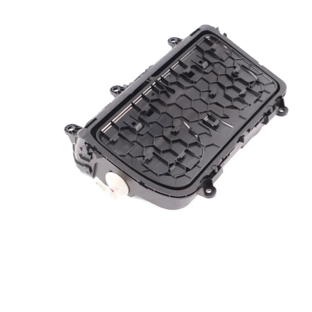 Portabicchieri Console Centrale Coperchio Anteriore per BMW F10 F11 con numero di parte 9256131 BMW F10 F11 Portabicchieri Console Centrale Coperchio Anteriore - SKU 9256131 - Numero di parte 9256131